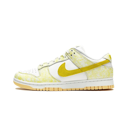 Nike Dunk Low Yellow Strike (W)