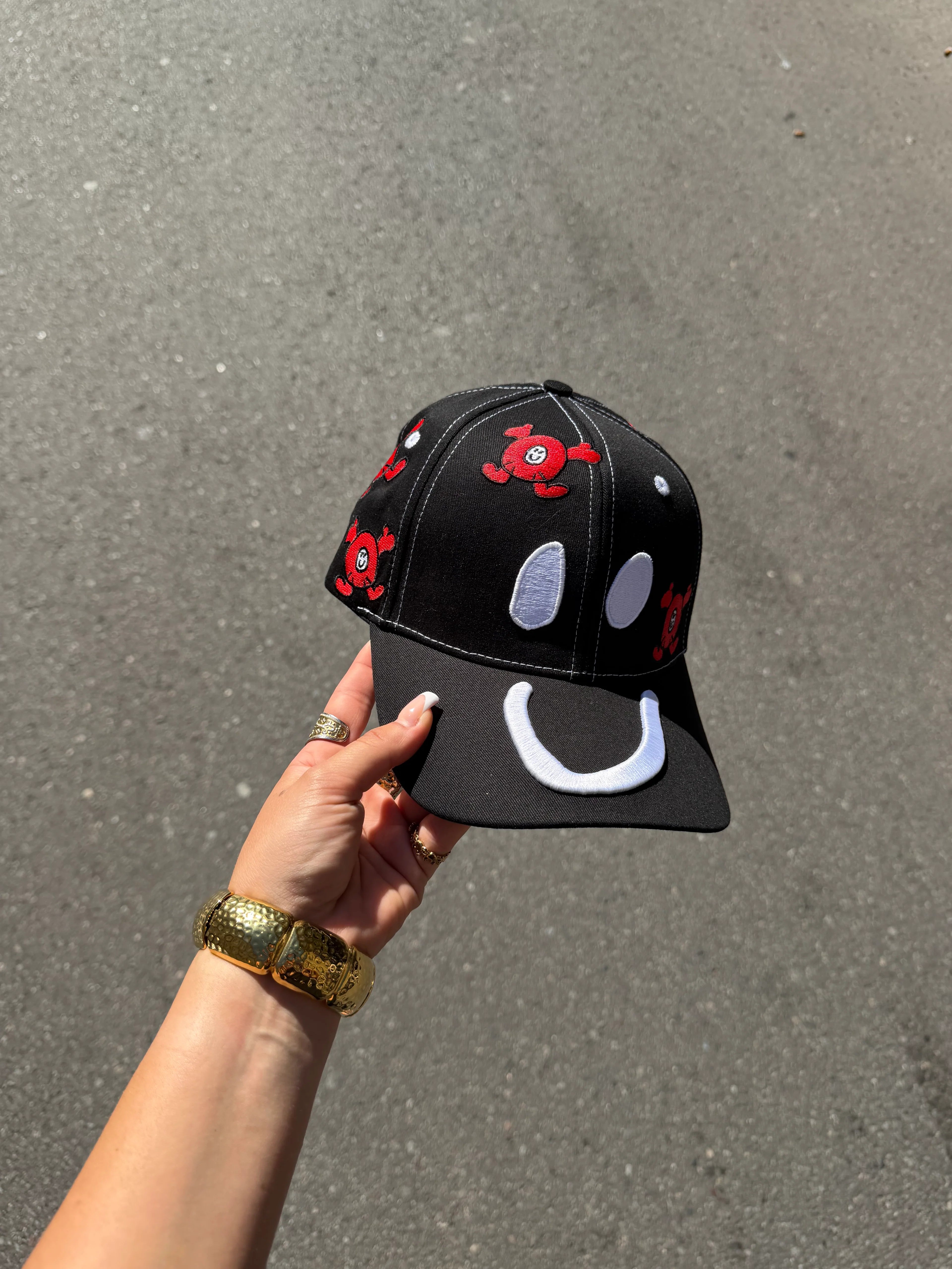 NEVER BEEN Red Logo Cap