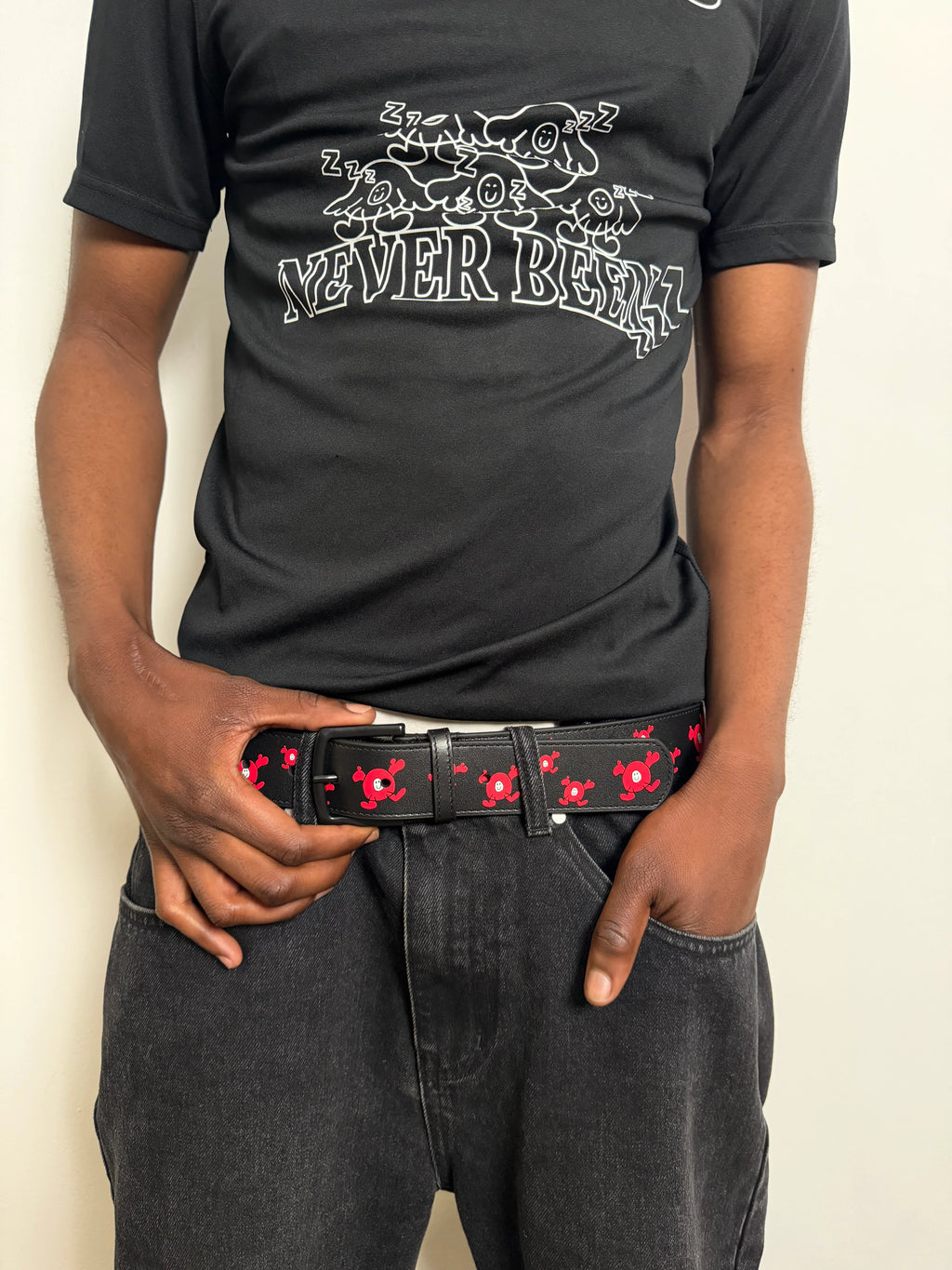 NEVER BEEN Red Logo Belt