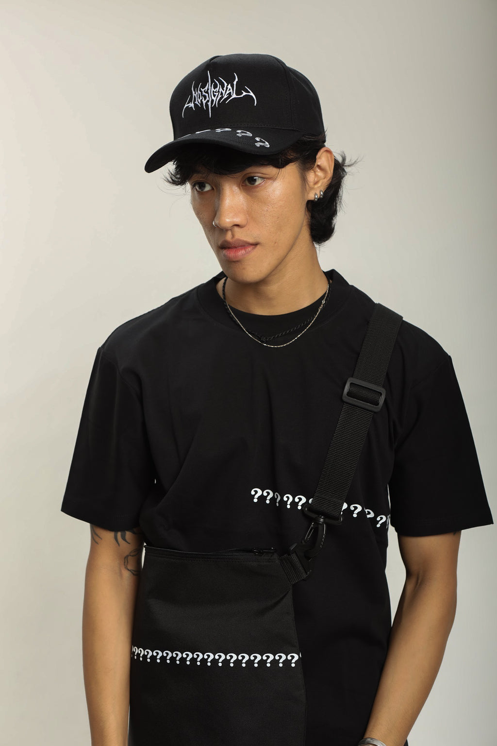 NO SIGNAL ? Goth Cap Black