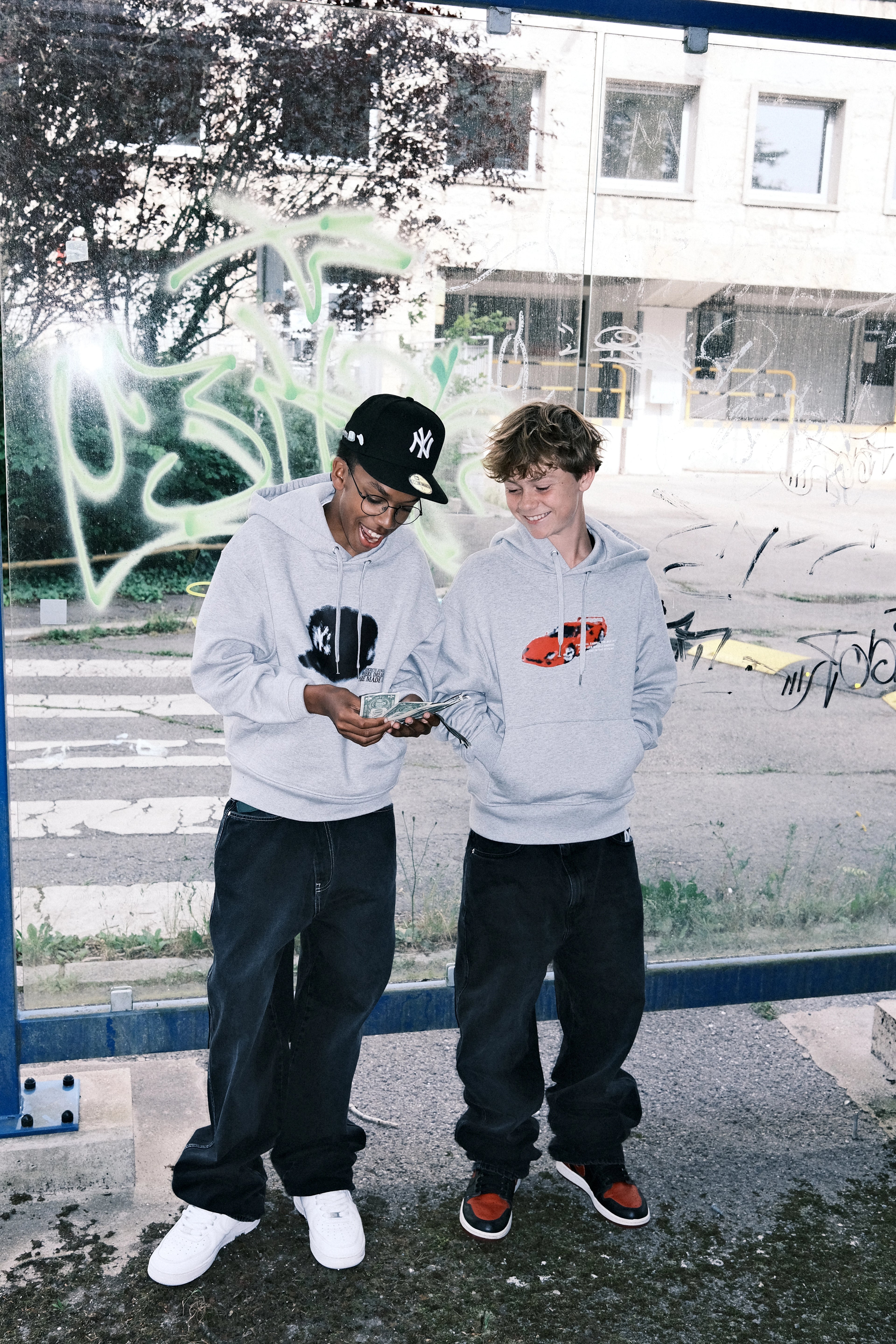 DREAMINGBUSY Painted Fast Car Hoodie Grey