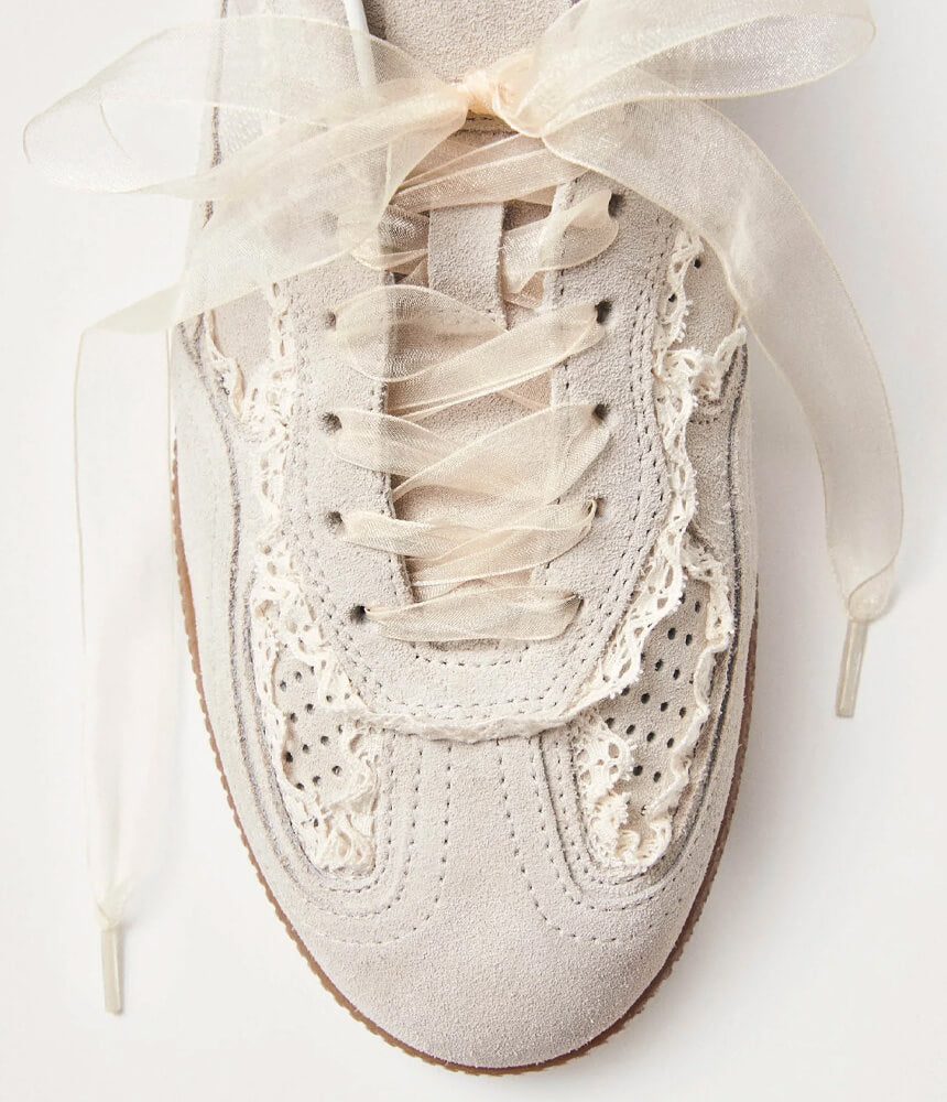 ALOHAS Crochet Cream Leather Sneakers S100823-01