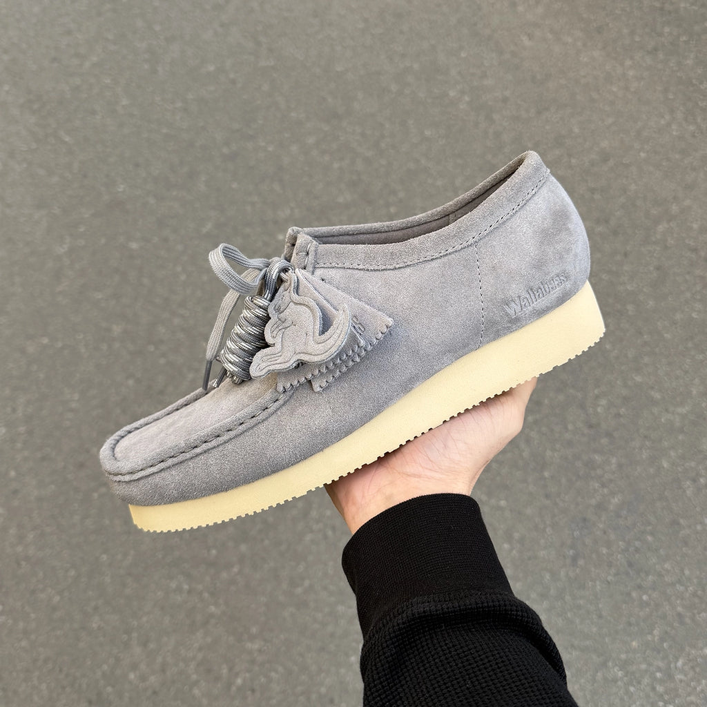 CLARKS ORIGINALS Wallabee Grey Suede 261865147