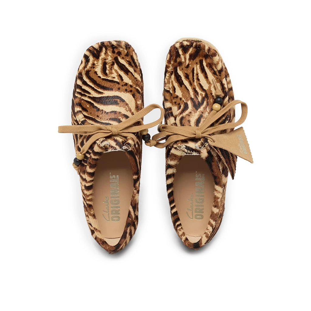 CLARKS ORIGINALS Wallabee Tiger Print (W) 26185595