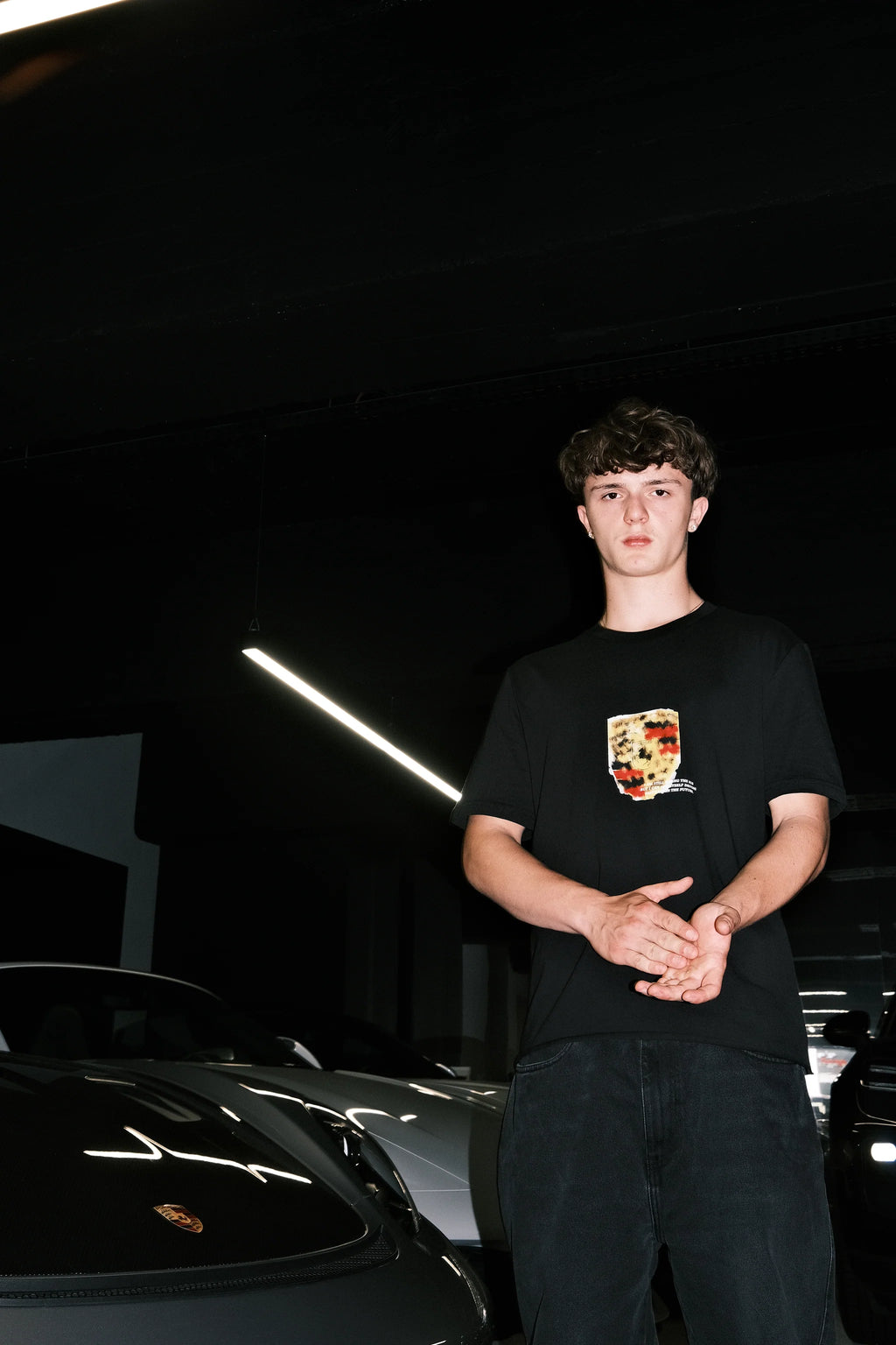 DREAMINGBUSY Blurry Fast Car Logo T-Shirt Black