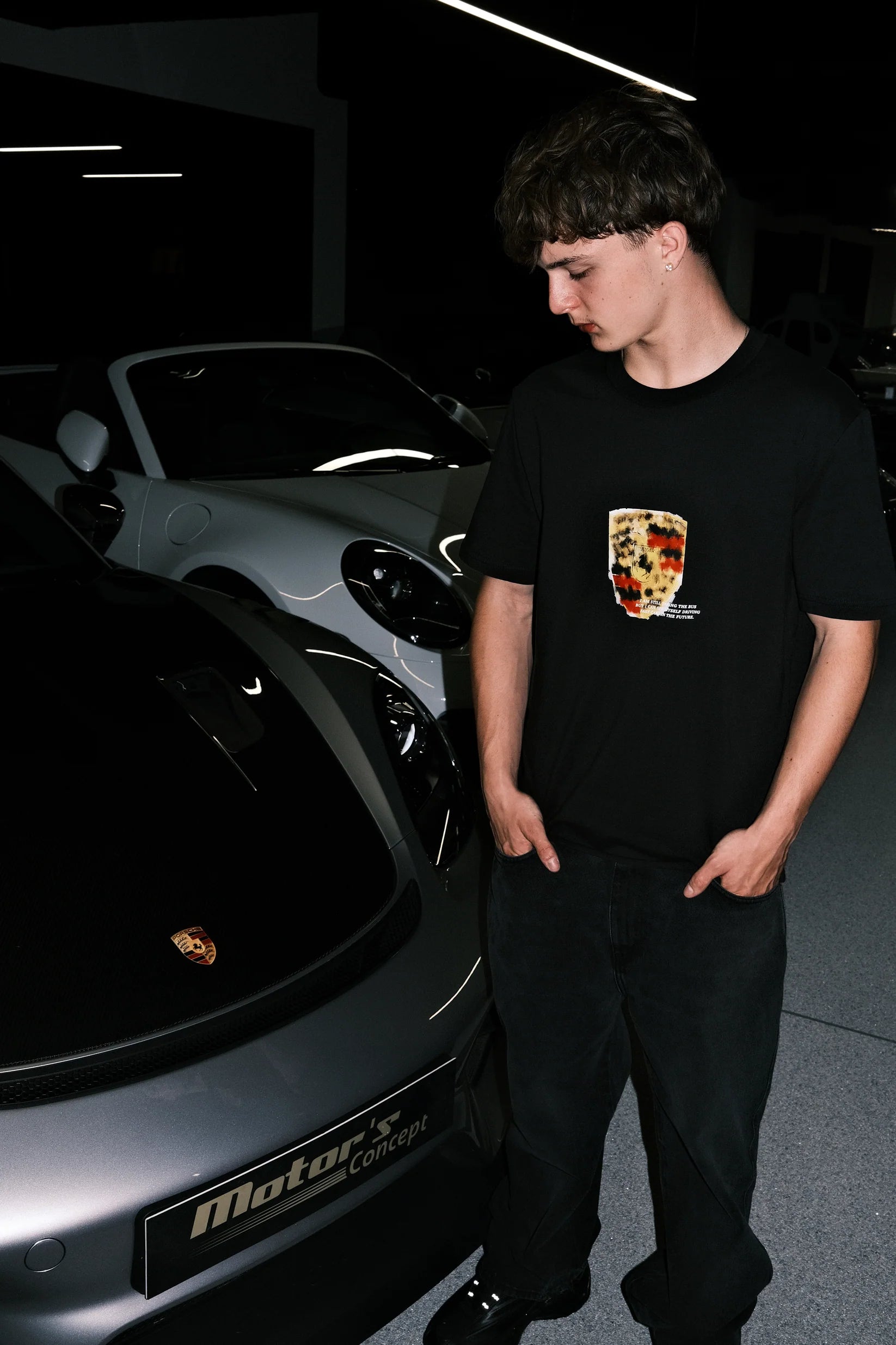 DREAMINGBUSY Blurry Fast Car Logo T-Shirt Black