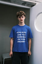 DREAMINGBUSY How Busy Helvetica T-Shirt Blue