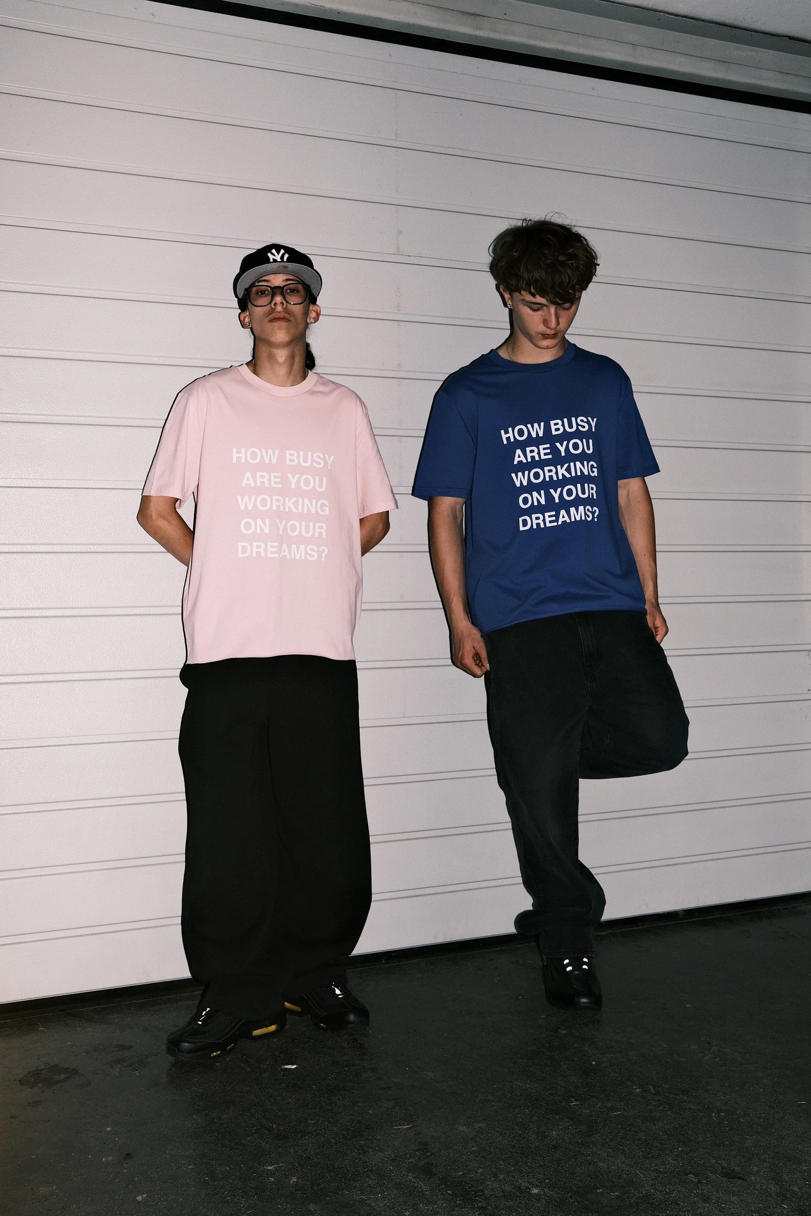 DREAMINGBUSY How Busy Helvetica T-Shirt Bubble Gum