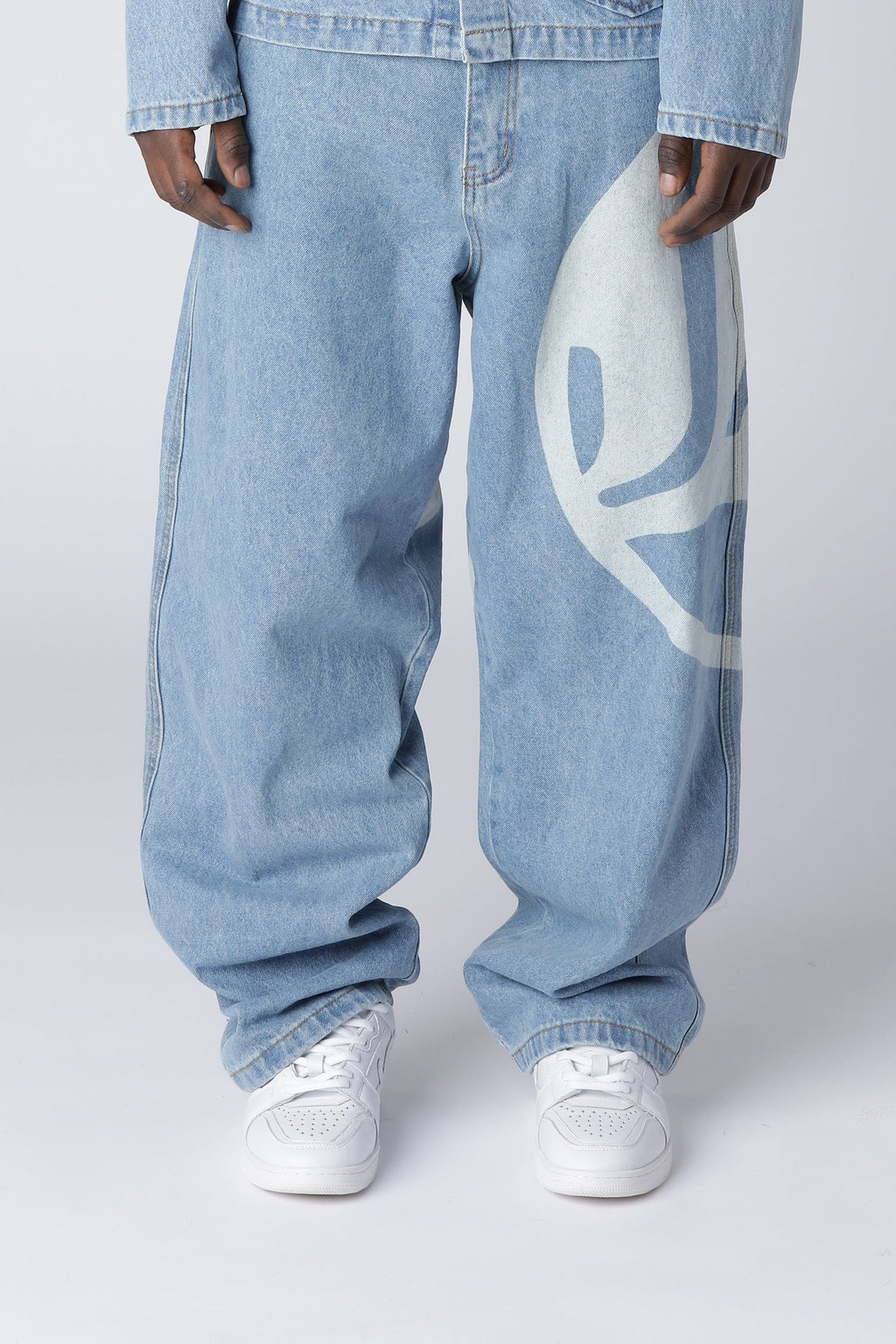 LOST BOYS ARCHIVES Logo Denim Jeans Light Blue