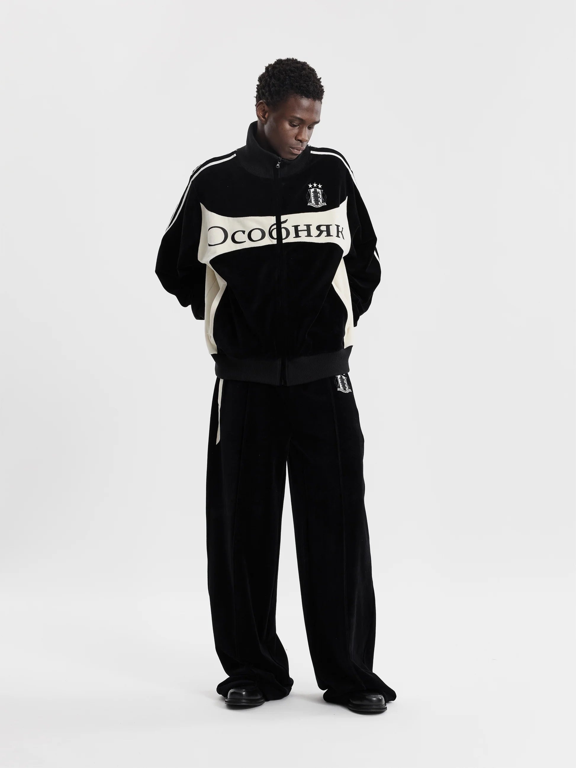 MOONLIGHT MANSION Ocobhrk Velvet Jacket Black
