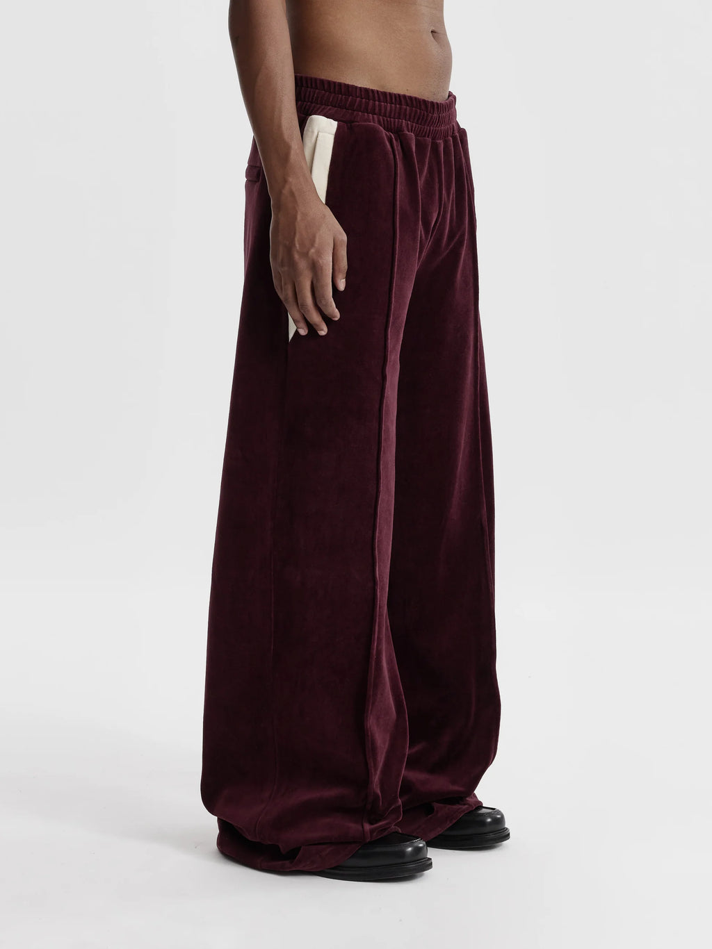 MOONLIGHT MANSION Ocobhrk Velvet Pants Bordeaux