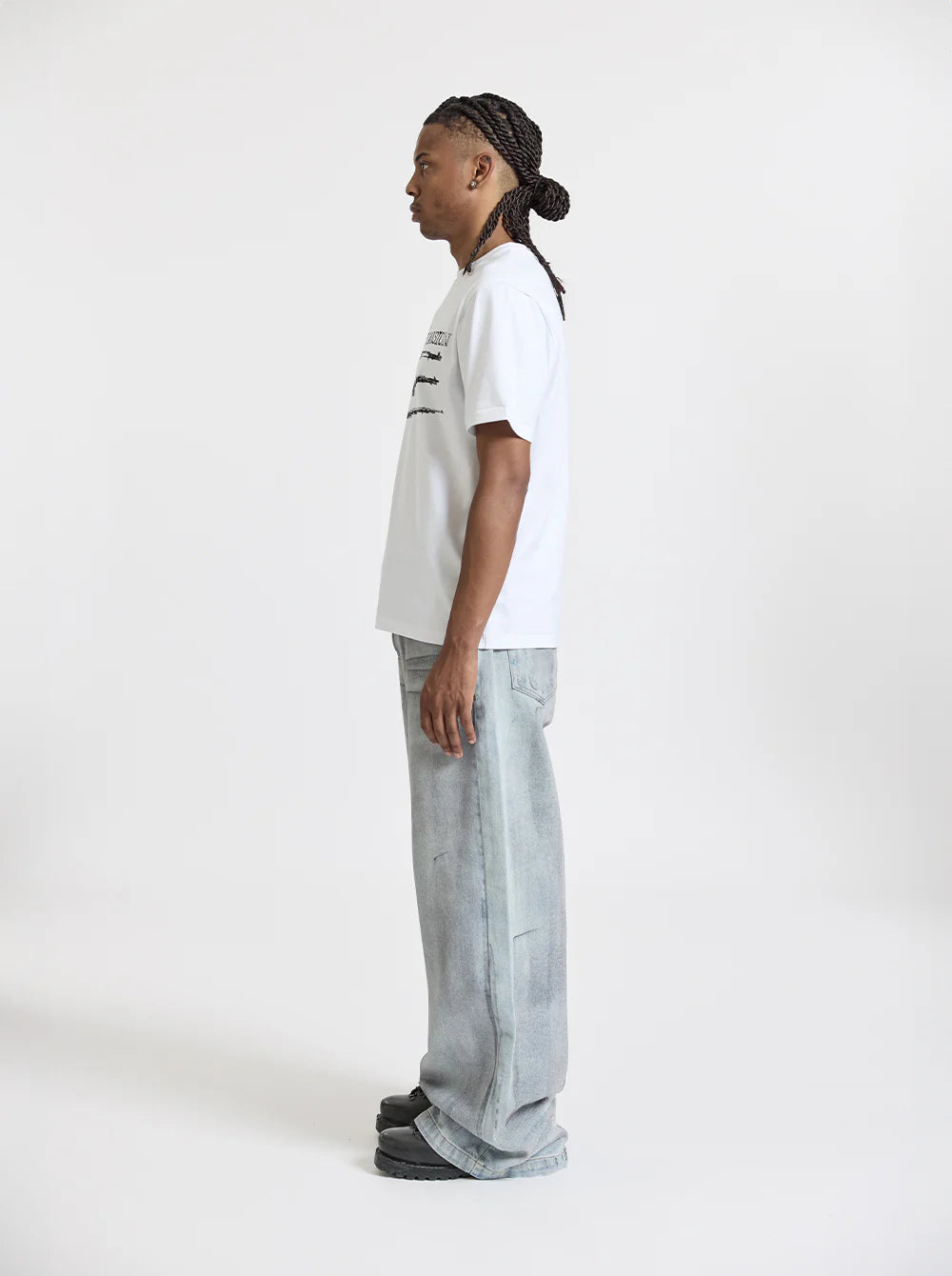 MOONLIGHT MANSION Rifle T-Shirt White