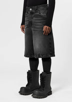 MOONLIGHT MANSION Silhouette Jorts Faded Black