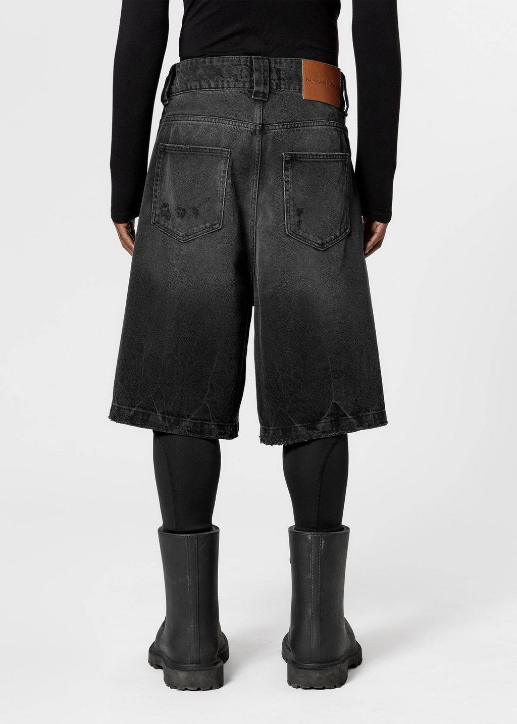 MOONLIGHT MANSION Silhouette Jorts Faded Black