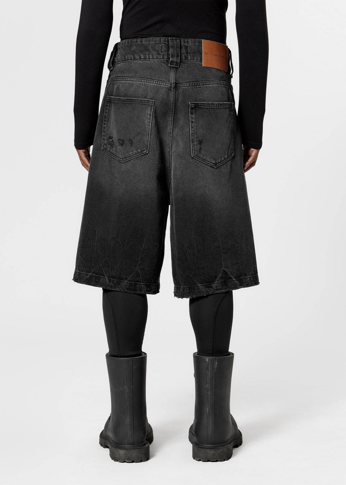 MOONLIGHT MANSION Silhouette Jorts Faded Black