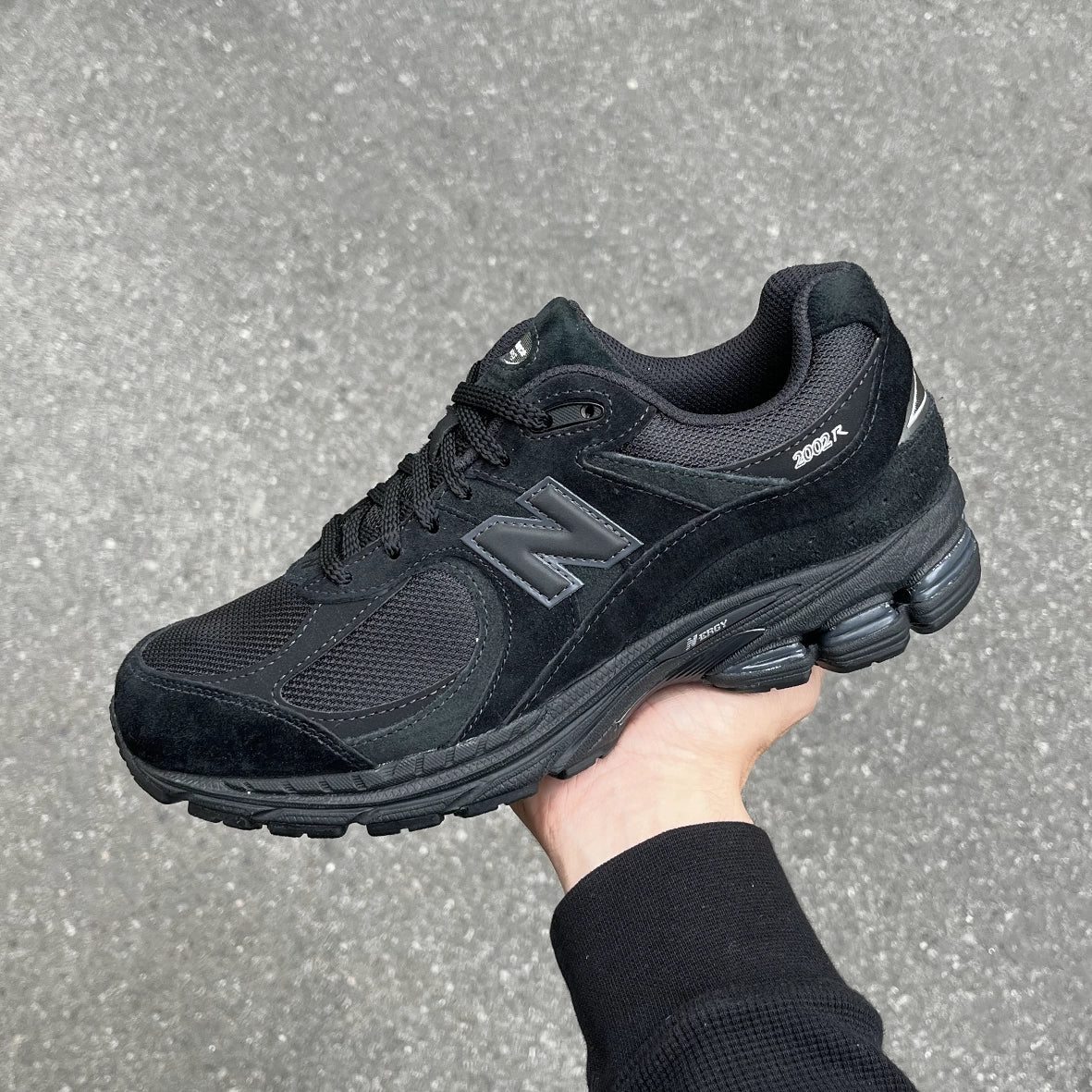 NEW BALANCE 2002R Black Metallic U200278J