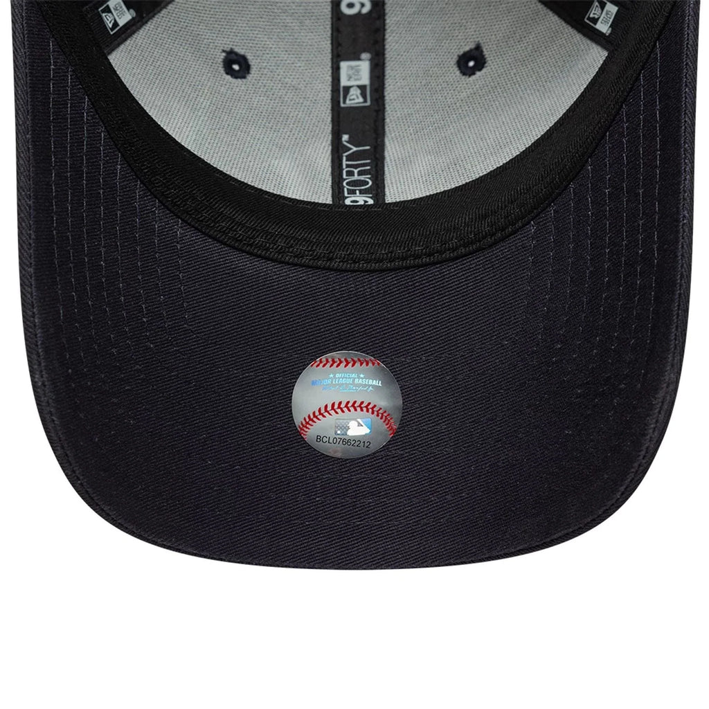 NEW ERA NY Yankees City Icon 9FORTY Cap Navy White 60856324