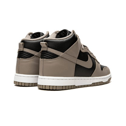 Nike Dunk High Moon Fossil (W)