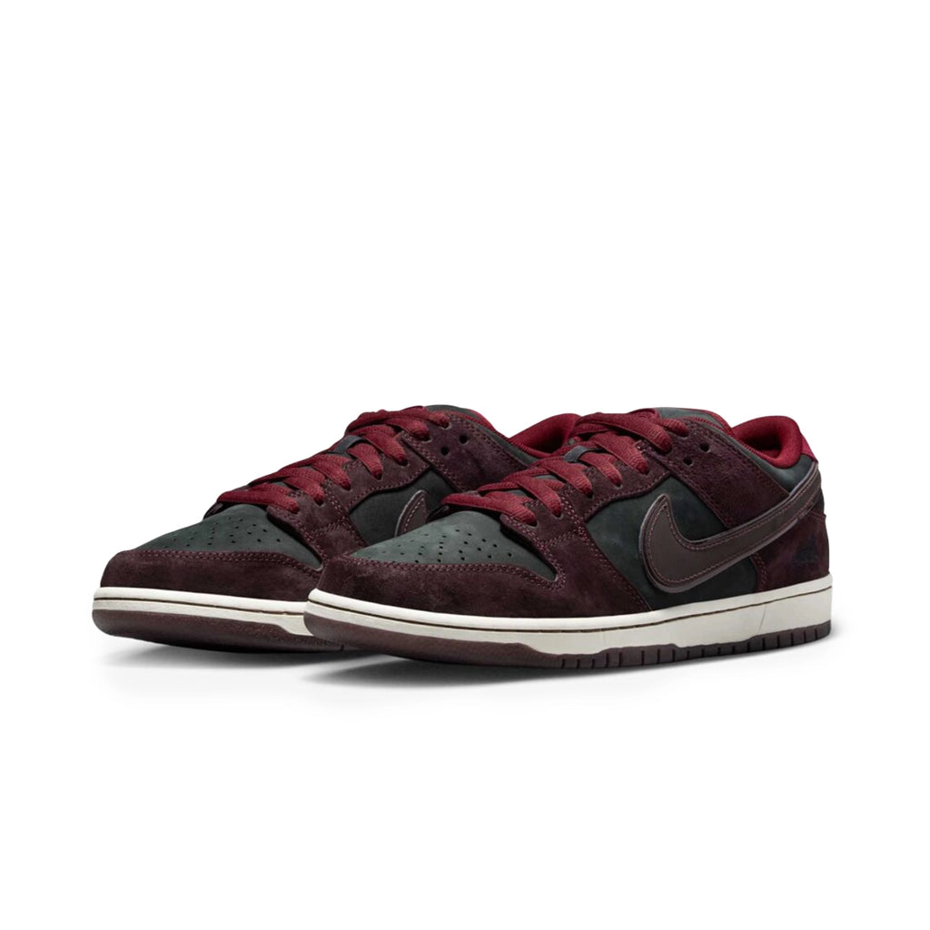 Nike SB Dunk Low Riot Skateboards FZ1289-200