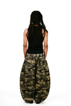 VEREYA Camo Balloon Pants