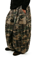 VEREYA Camo Textured Balloon Pants