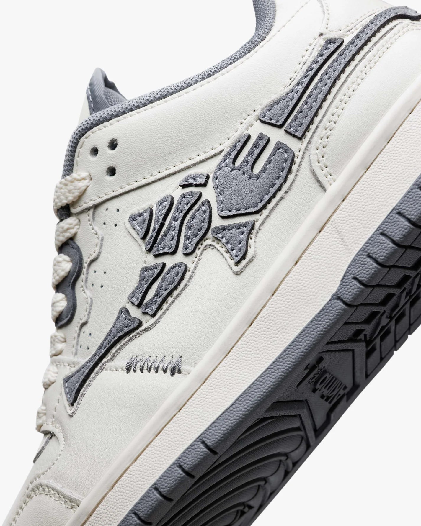 VICINITY Akimbo Lows Iron Gray