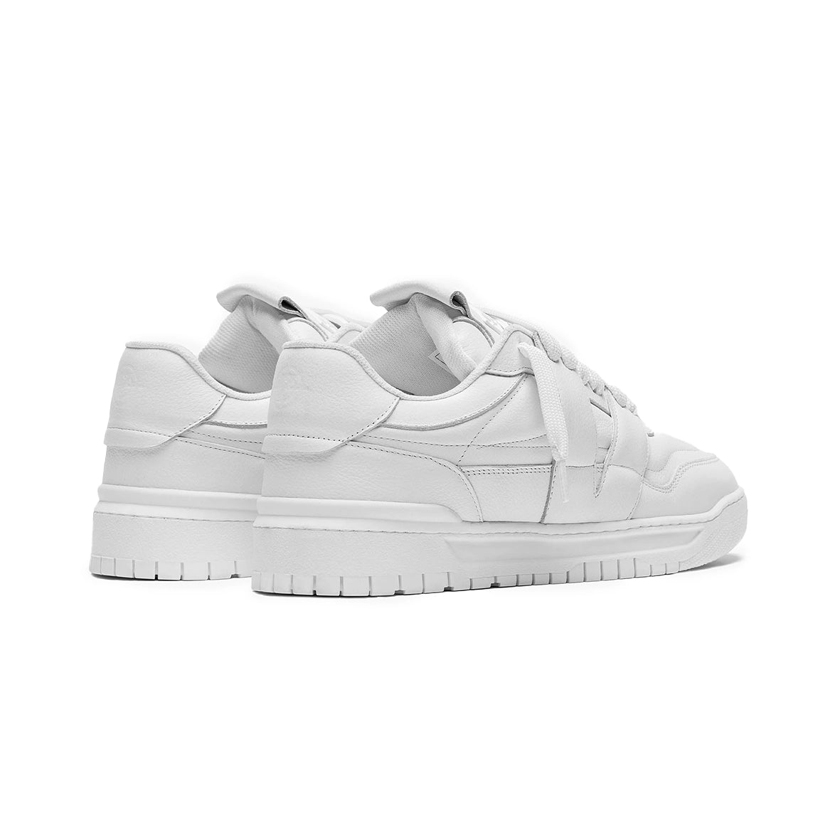 VICINITY Vortex Triple White