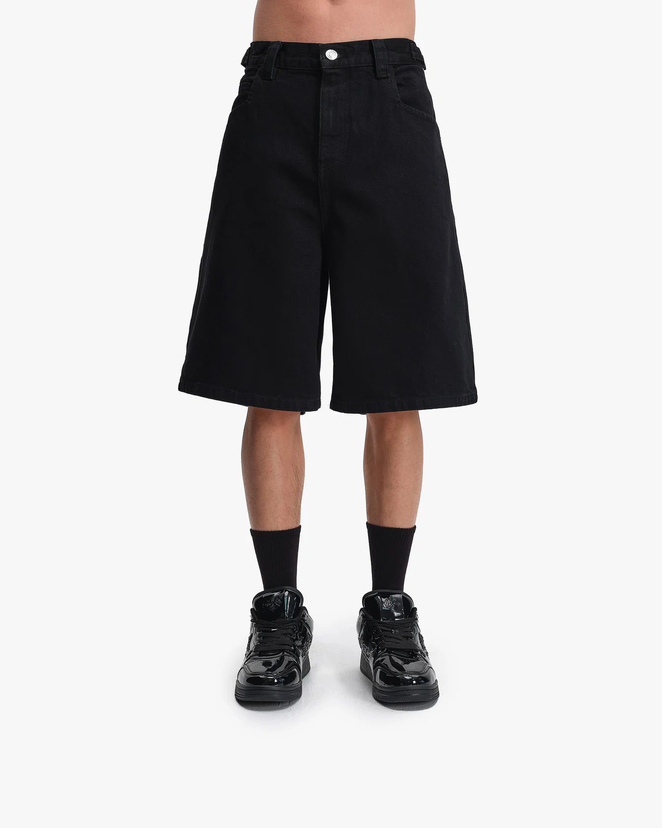 VICINITY Midnight Black Denim Jorts